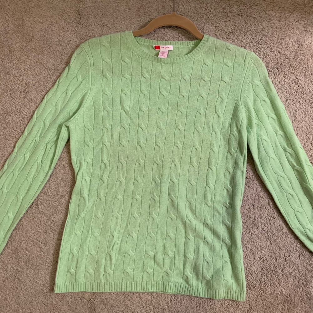 100% Cashmere Cable knit Sweater